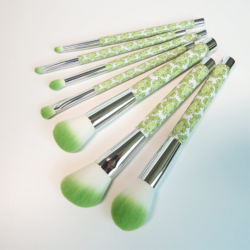 Premium Oval Makeup Brush Set Premium Oval Makeup Brush Set