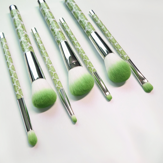 7 Pieces Oval Makeup Brush Set Beauty Green Forest Endless Fun(图1) 7 Pieces Oval Makeup Brush Set Beauty Green Forest Endless Fun(图1)